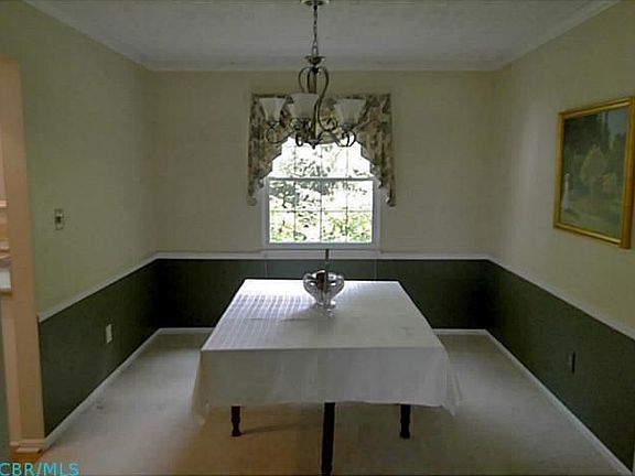 3rd image of 11820 Shadybrook Dr NW