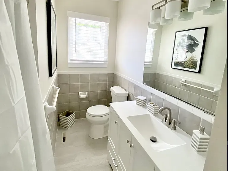 191 Coggeshall Ave #1 — Photo 4