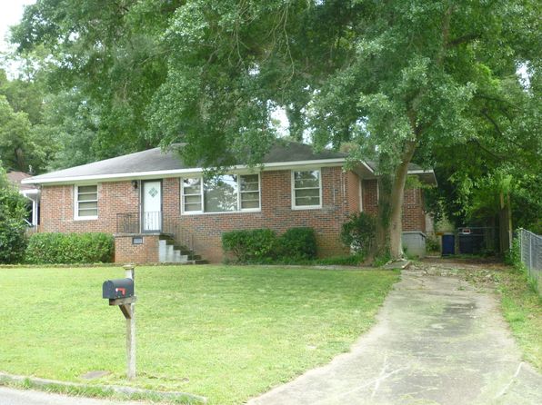 2336 Manor Ave