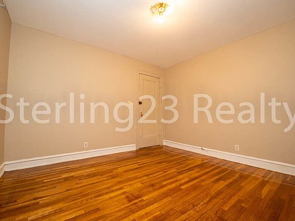 2nd image of 2147 27th St APT C3