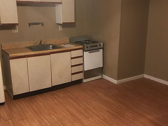 3rd image of 623 W Acres St #1