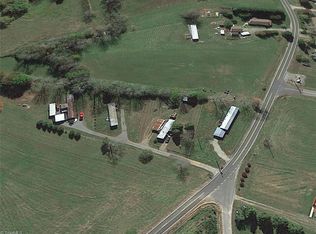 1256 Shingle Gap Rd, Purlear, NC 28665