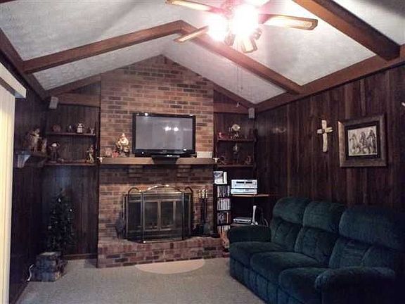 3rd image of 3404 Pinetop Dr
