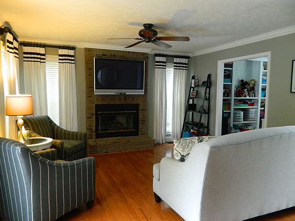 2nd image of 8766 Brucewood Ln