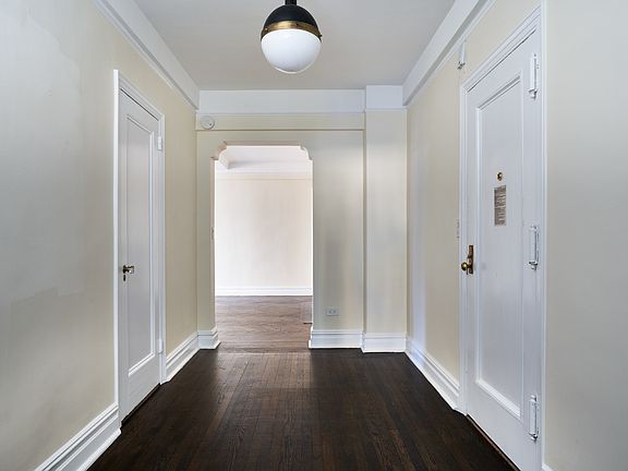4th image of 210 E 68th St APT 5G