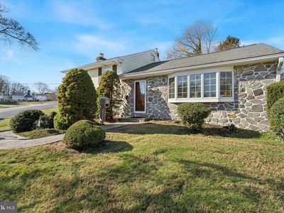 240 N Central Blvd, Broomall, PA, 19008