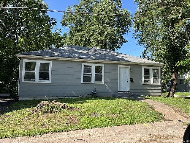 1st image of 837 Walters Dr