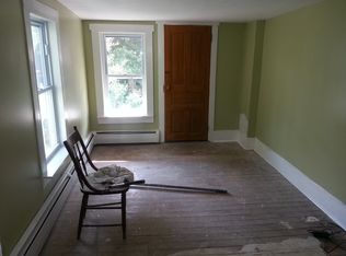 36 S Locust St, Mount Carmel, PA
