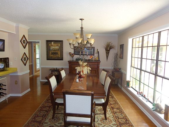 2nd image of 115 Fleetwood Dr