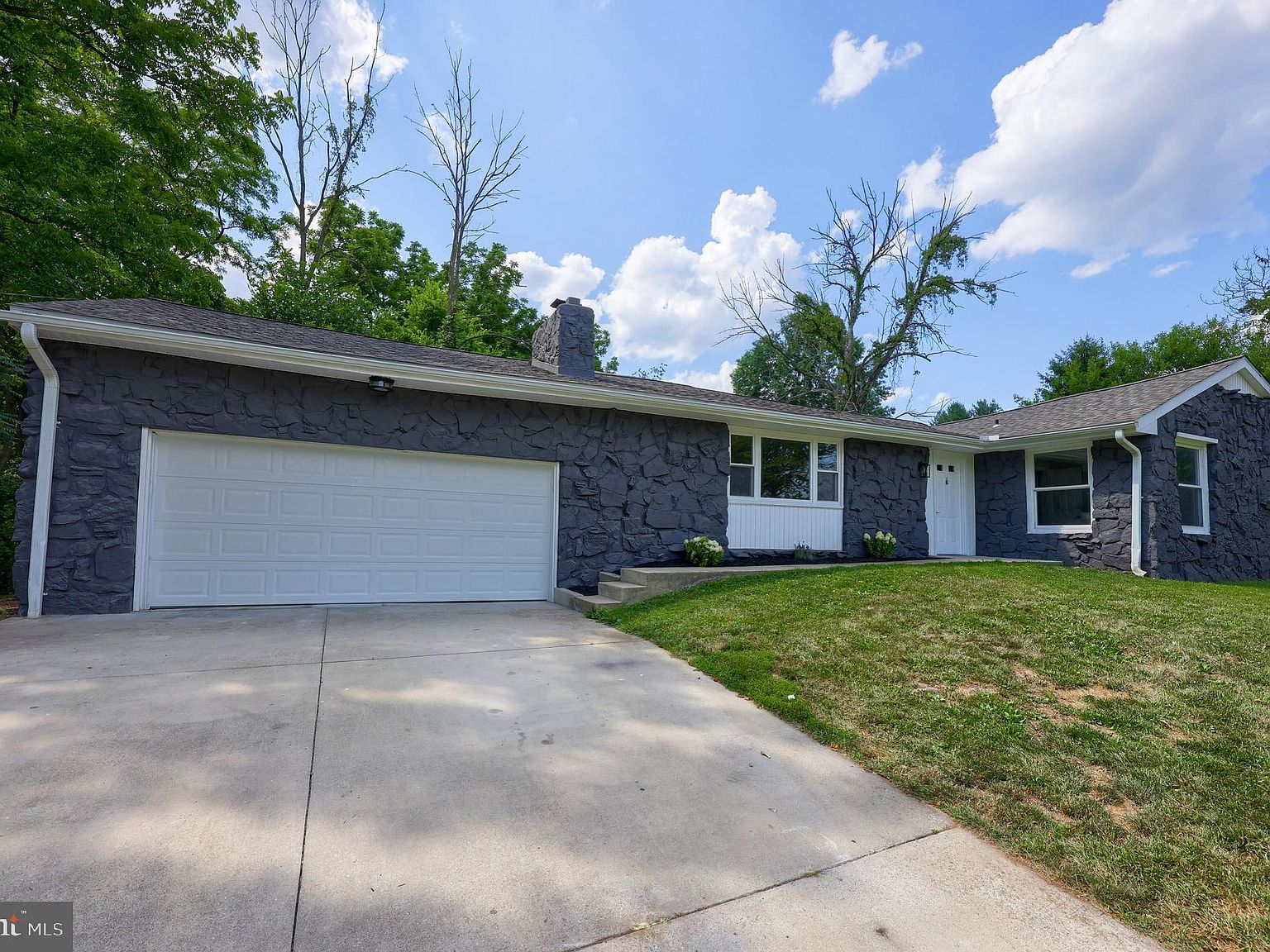 2493 Fiddlers Elbow Rd, Hummelstown, PA 17036 Zillow