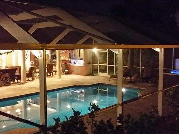 4th image of 5840 NW 46th Mnr