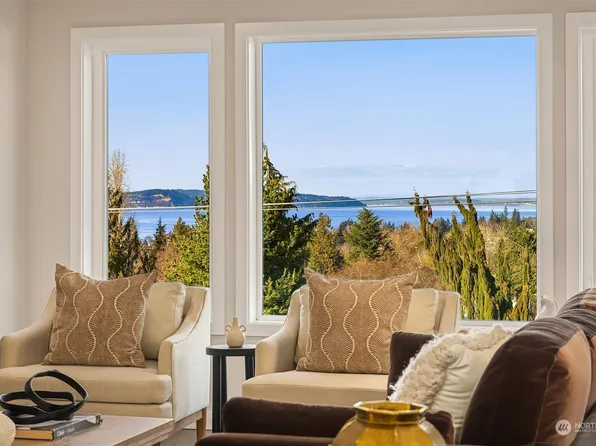 546 Paradise Lane #A302, Edmonds, WA 98020