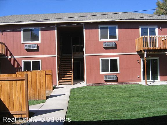 3rd image of 1316 Gregory Ave APT 3