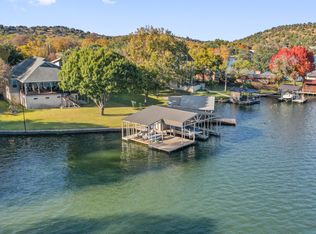 563 Sandy Mountain Dr, Llano, TX 78643