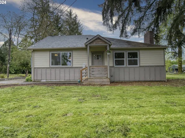 53698 McKay Dr, Scappoose, OR 97056