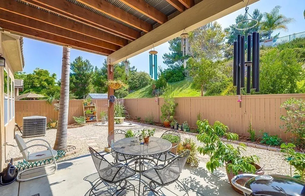 1409 Long View Dr — Photo 4