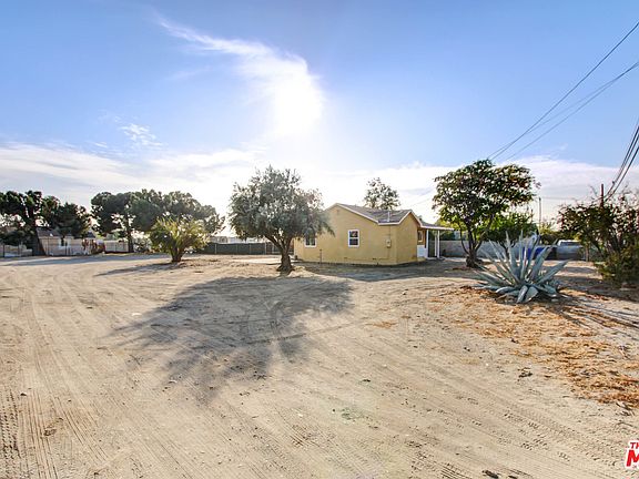 4th image of 14737 San Bernardino Ave