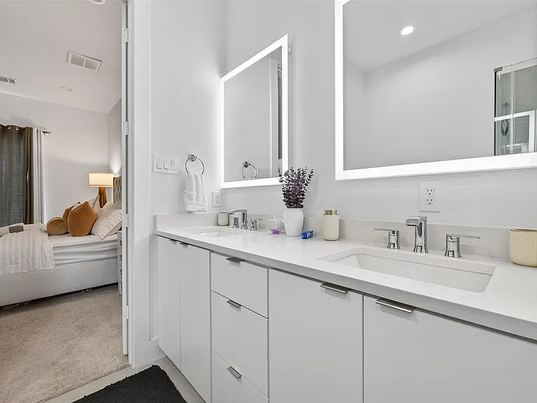 523 Schweikhardt St — Photo 18