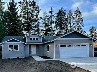 1984 Virginia Ave, Coupeville, WA 98239