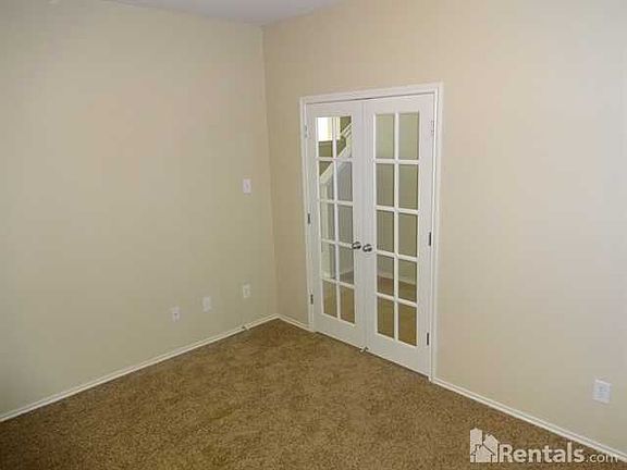3rd image of 226 Kerley Dr