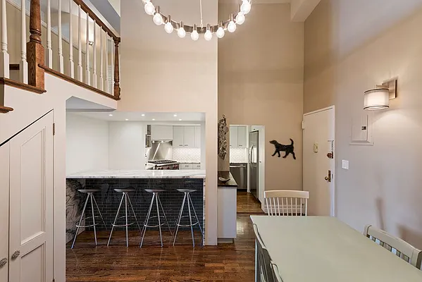 Sold by Nest Seekers International | media 4