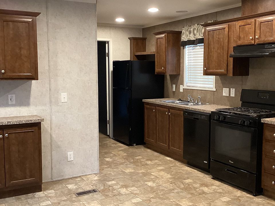 1st image of 9910 Geraldine St #23