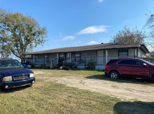 3426 Fm 85, Ennis, TX 75119