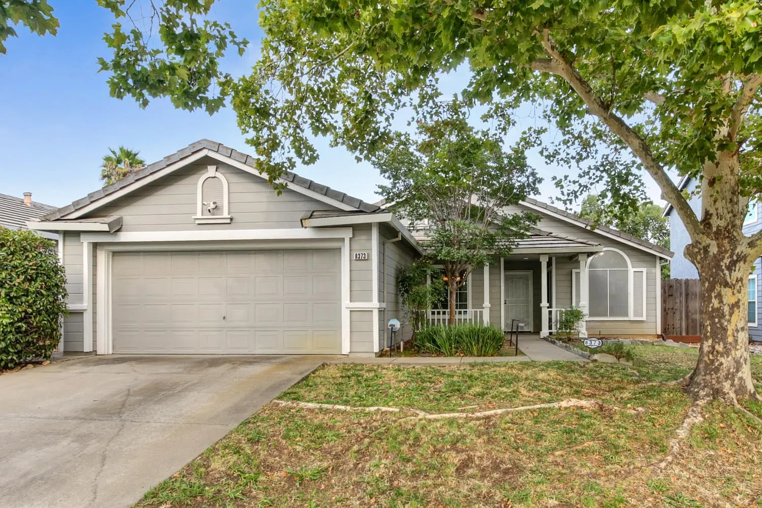 8373 Foppiano Way photo 1