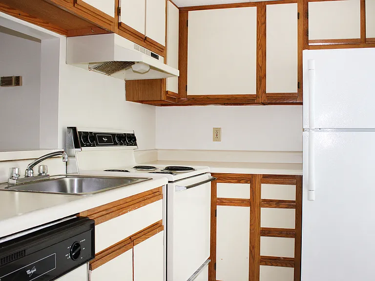 Woodhills Apartments — Photo 44
