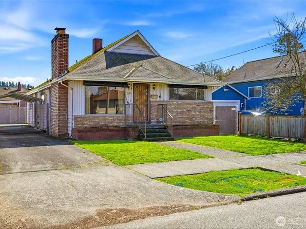 334 Wells Avenue N, Renton, WA 98056