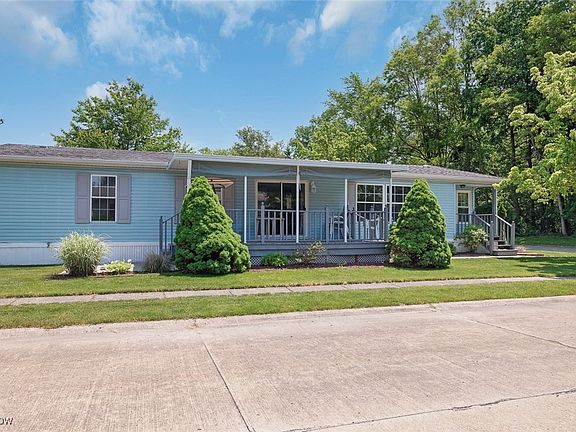 3rd image of 34 Creekside Trl
