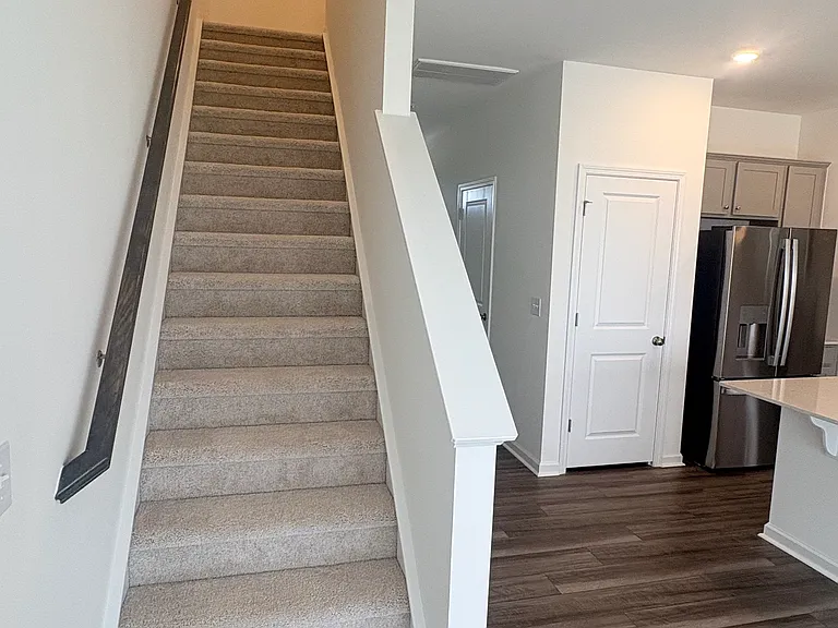 83 Broward Ln — Photo 10