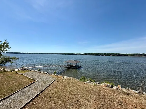 1655 Prestwould Dr, Clarksville, VA 23927