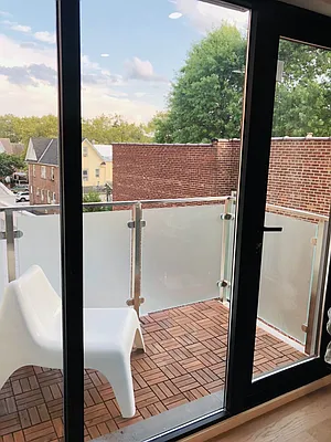 Sold by SunAmerica Realty Group Inc (DO NOT USE) | media 5