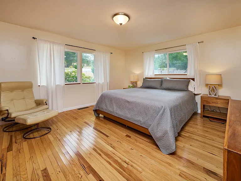 1150 Mestres Dr — Photo 8