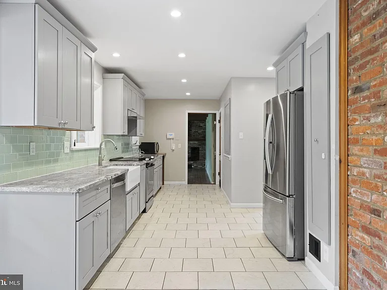 3515 Wilson St — Photo 20