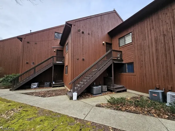 9 Augusta Dr #4, Vernon Twp., NJ 07462