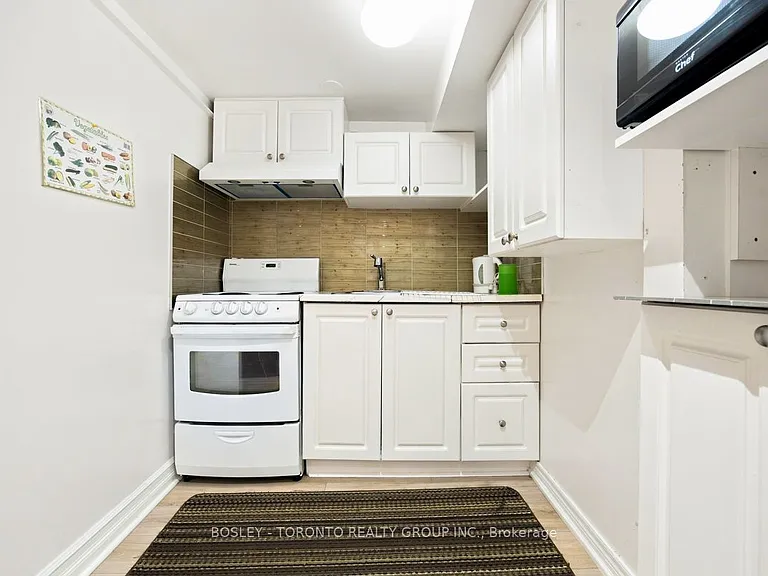 3 Timgren Dr #LOWER — Photo 8