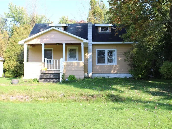 6796 Fremont Rd, East Syracuse, NY 13057