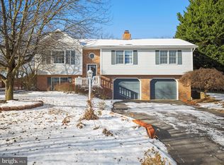 13114 Hyacinth Ct, Hagerstown, MD 21742