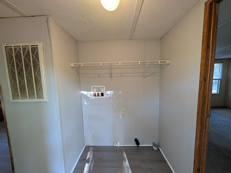 28 Ransdell Way — Photo 2
