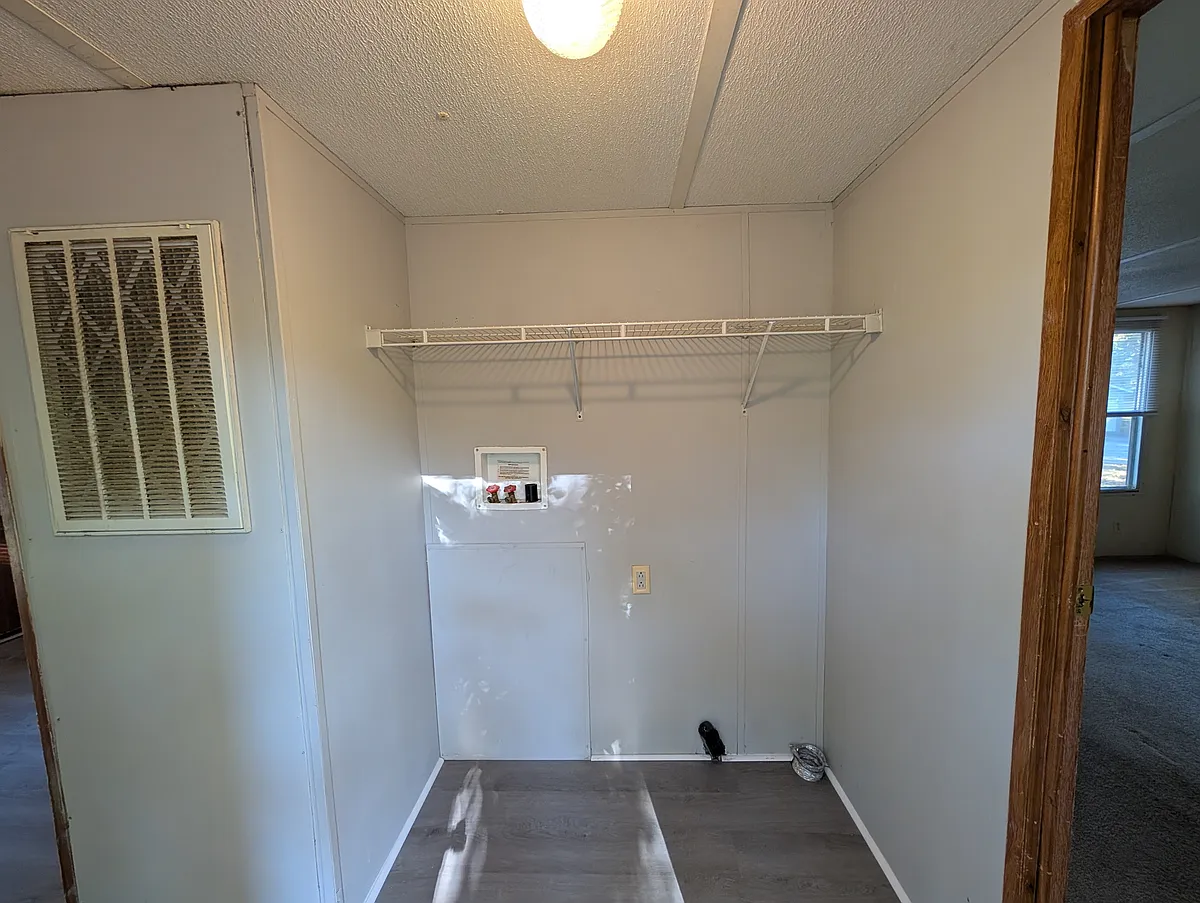 Building Photo - 28 Ransdell Way