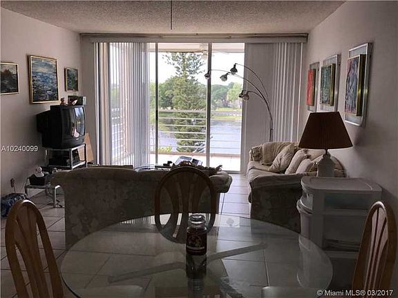 4th image of 9440 Poinciana Pl APT 404