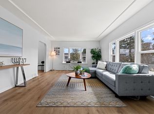 341 Sherbrooke St, New Westminster, BC V3L 3M4