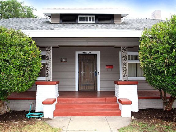 3rd image of 1370 N Wilson Ave