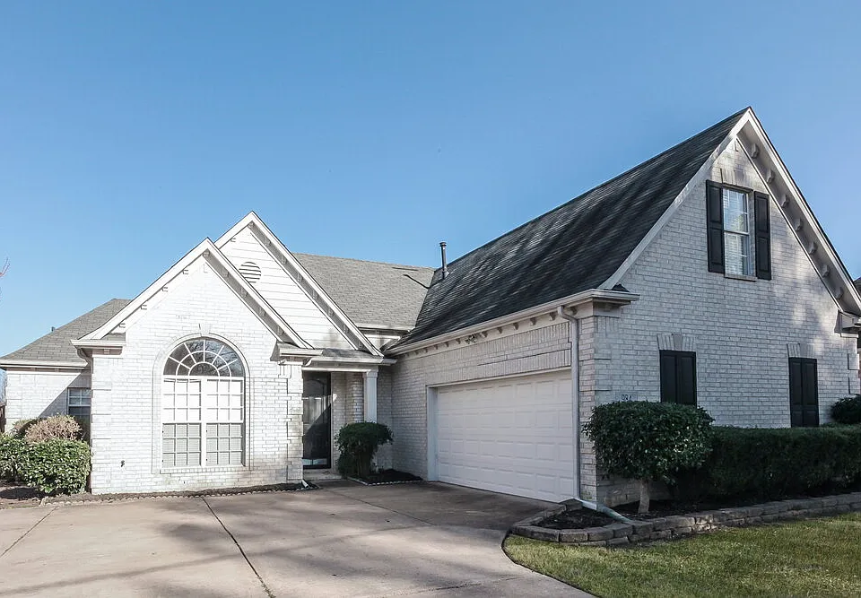 984 Cully Rd