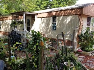 588 Howard Rd, Auburndale, FL 33823