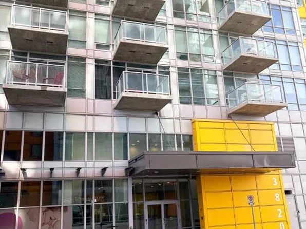 3820 Brentwood Rd NW #208, Calgary, AB T2L 2L5