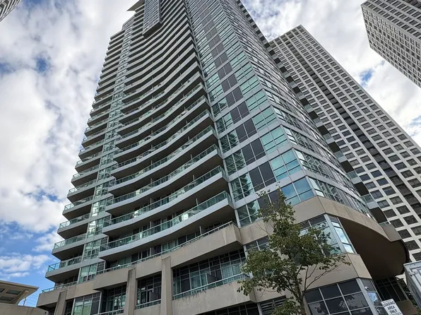 33 Elm Dr W, Mississauga, ON