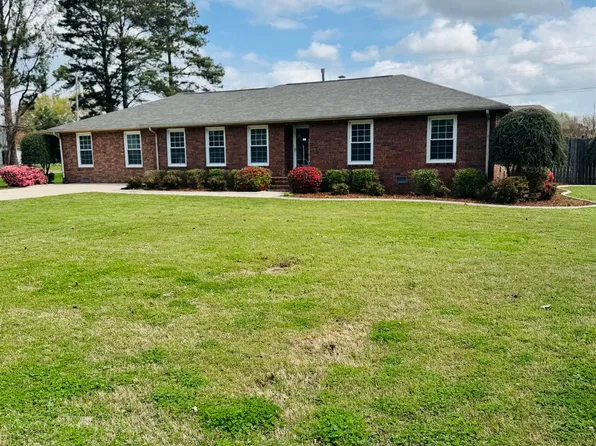 501 Broadway St, Muscle Shoals, AL 35661